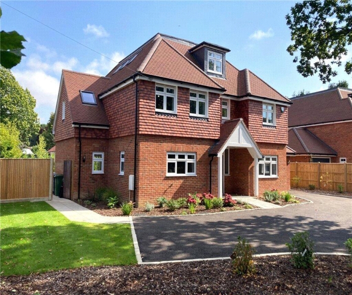new-build-contractors-weybridge-surrey.jpeg