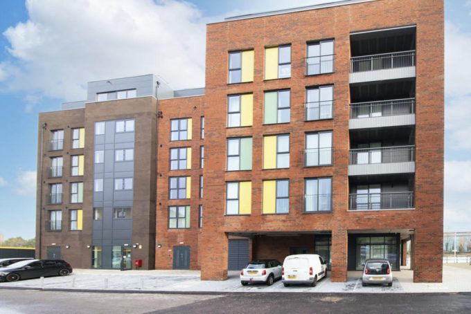 new-build-contractor-uk7