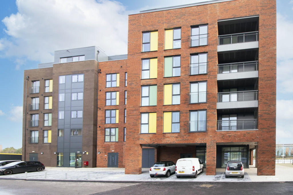 new-build-contractor-uk7